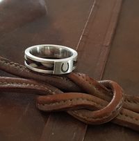 Zilveren ring met paardenhaar